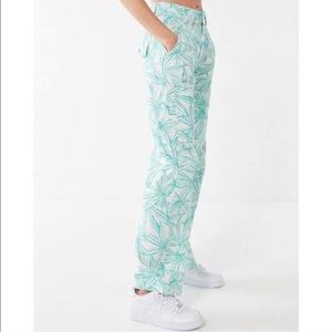 BDG Pot Leaf Wide Leg Cargo Pants, NWT!